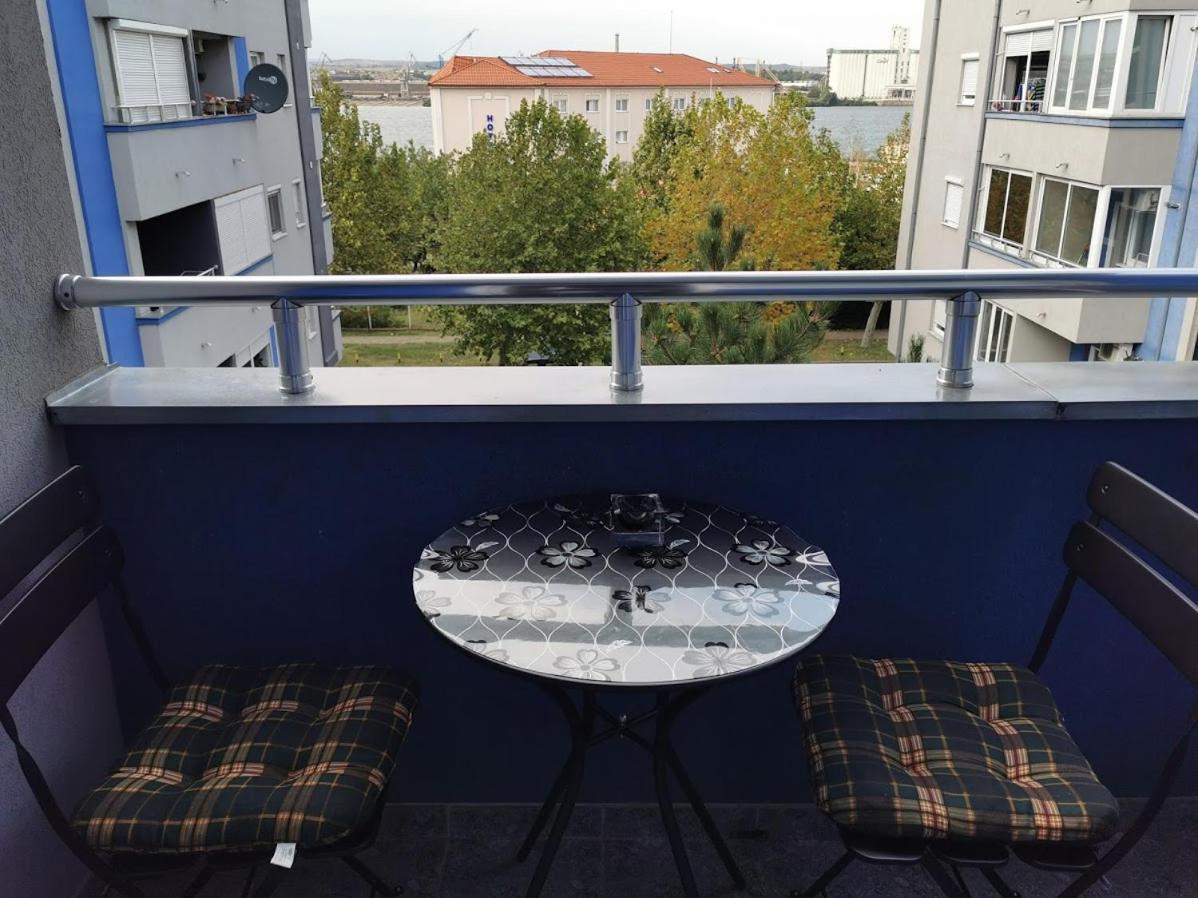 Apartman Bondi 2 Kladovo Exterior photo